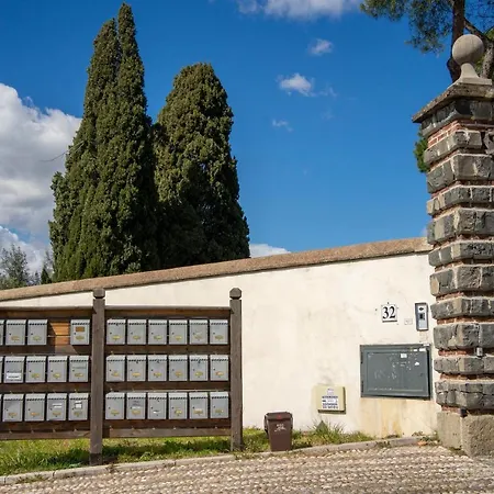 Al Borgo - Tenuta Borsari * Фраскати